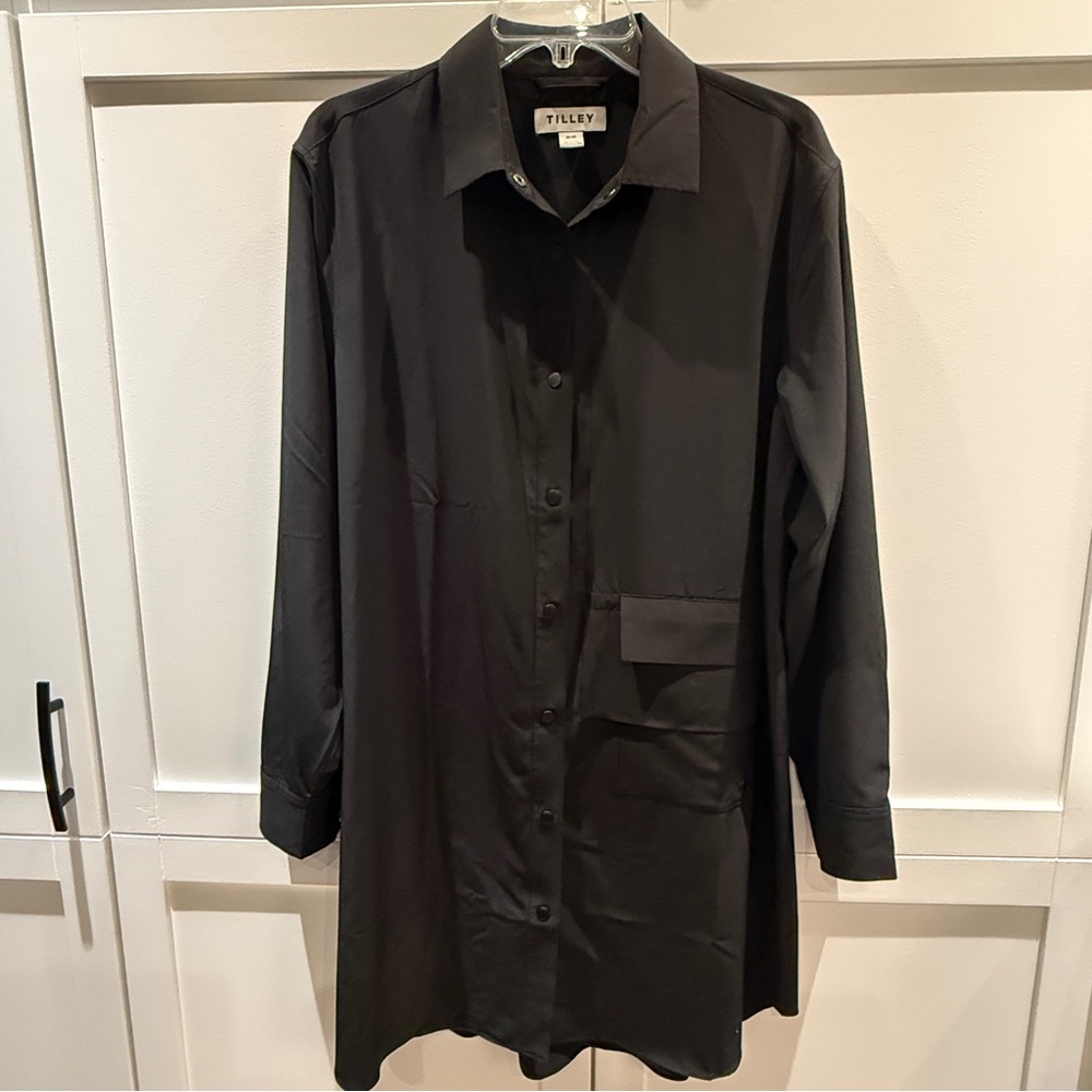 Tilley Black Button-Up Shirt